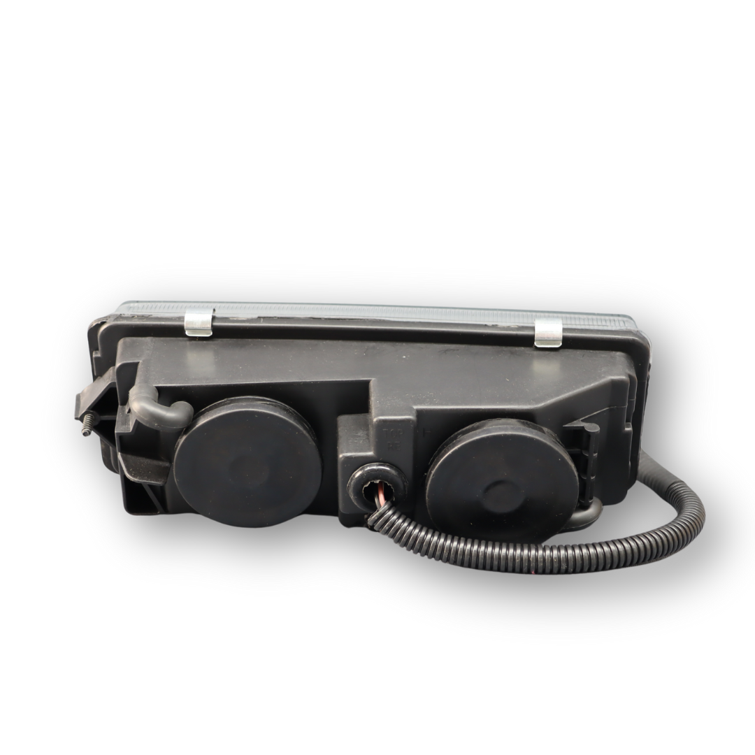 Фара противотуманная DAF XF 95, CF 85, 75, 65, LF 45, 55 (1997-2002) H1, H3, правая (TBM) Фара противотуманная DAF XF 95, CF 85, 75, 65, LF 45, 55 (1997-2002) H1, H3, правая (TBM)