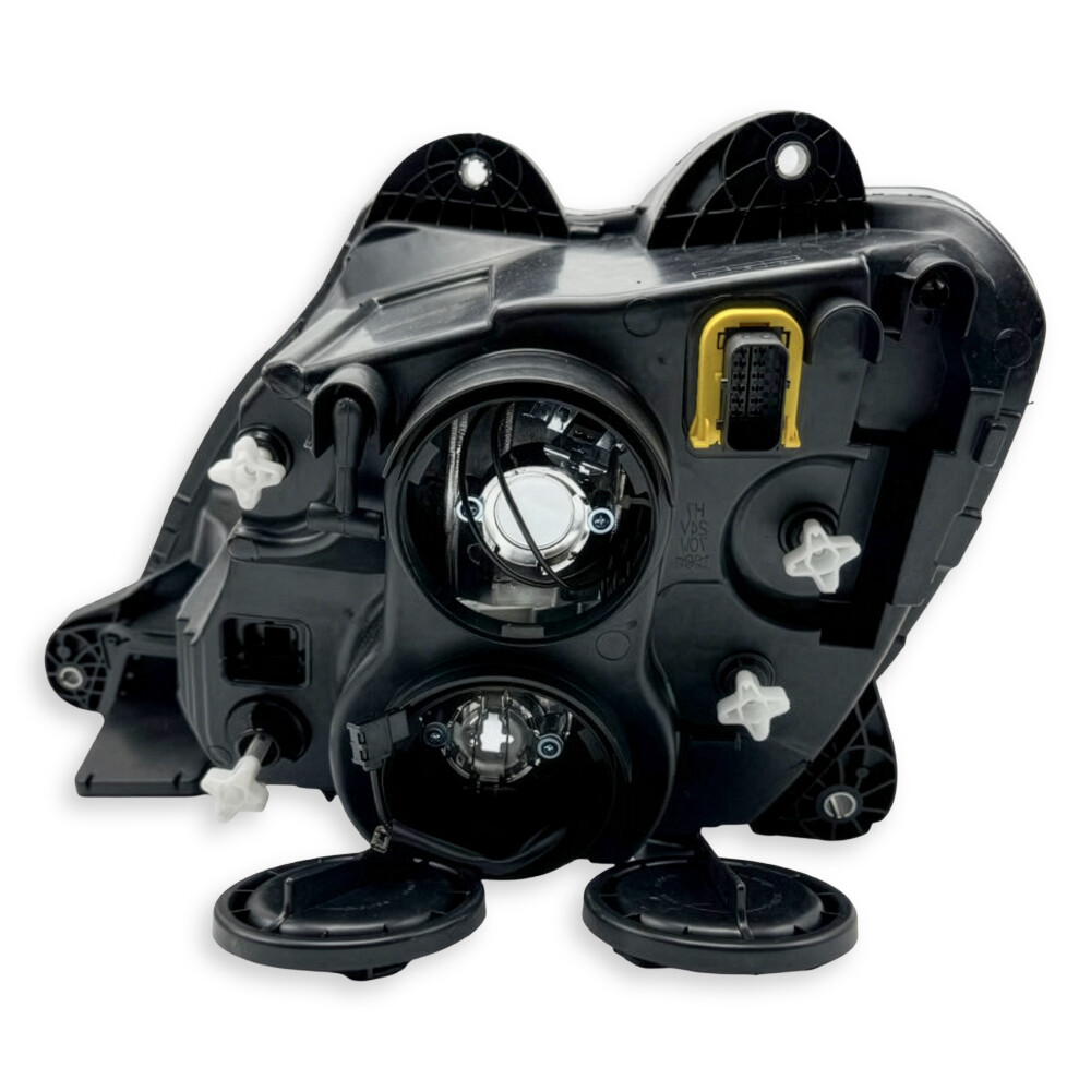 Фара DAF XF106 (2013 ... ) ручная регулировка, правая (C.F.Berg) Фара DAF XF106 (2013 ... ) ручная регулировка, правая (C.F.Berg)