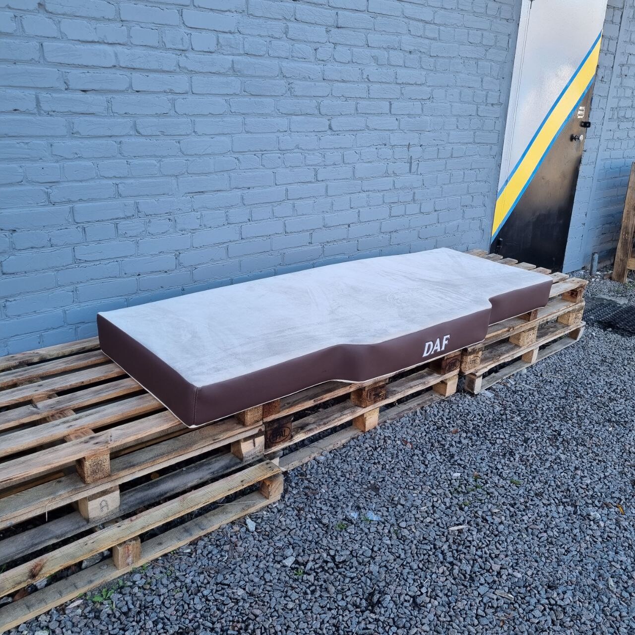 Матрац DAF 95/105; Велюр; коричневий