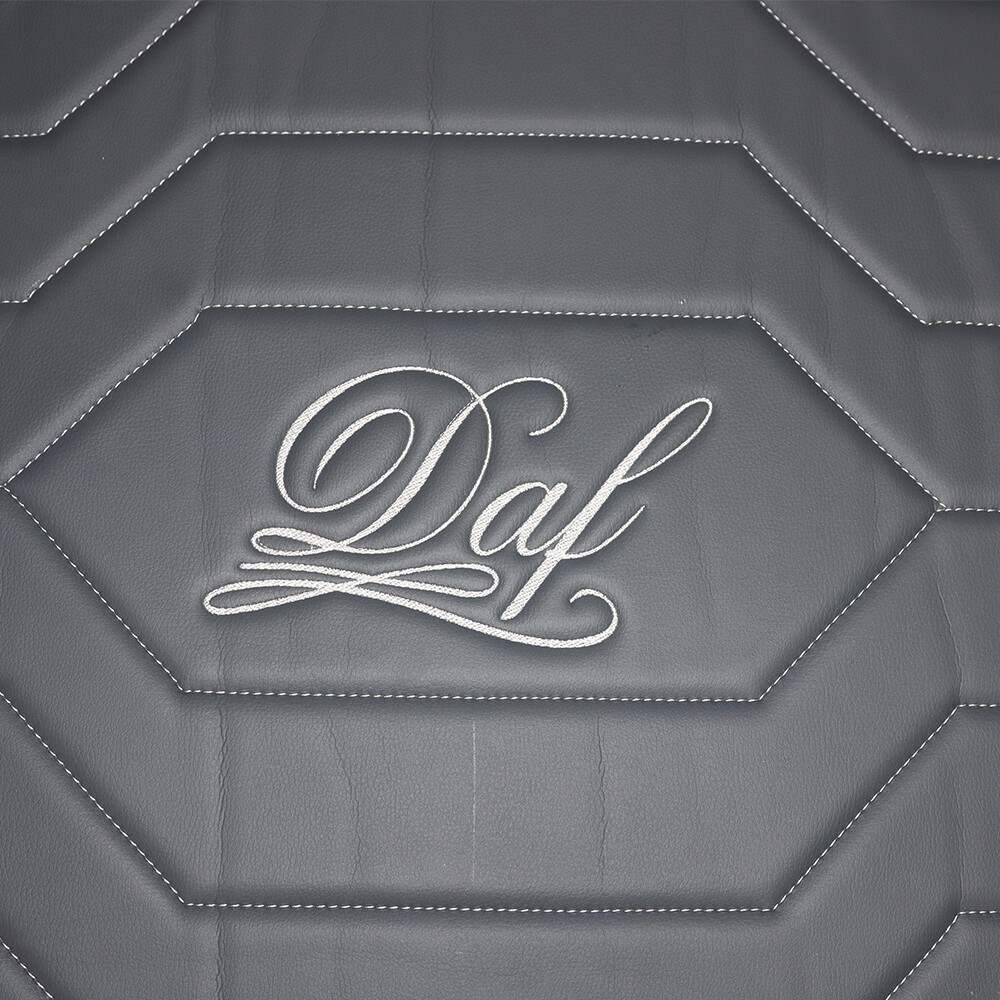 Коврик 3D Экокожа DAF XF105 2005-2013; АКПП; серый Коврик 3D Экокожа DAF XF105 2005-2013; АКПП; серый
