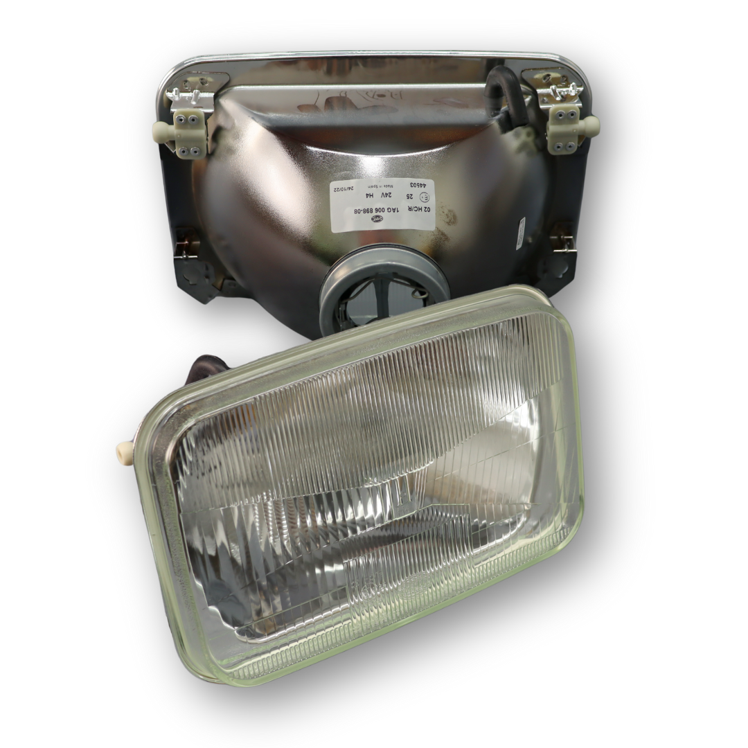 Фара VOLVO FH12, FH16, FM12, FM7 (1993-...) ліва-права (HELLA) Фара VOLVO FH12, FH16, FM12, FM7 (1993-...) ліва-права (HELLA)