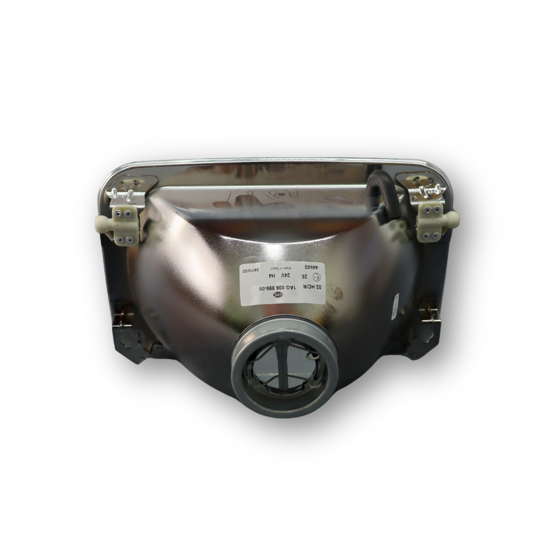 Фара VOLVO FH12, FH16, FM12, FM7 (1993-...) ліва-права (HELLA) Фара VOLVO FH12, FH16, FM12, FM7 (1993-...) ліва-права (HELLA)