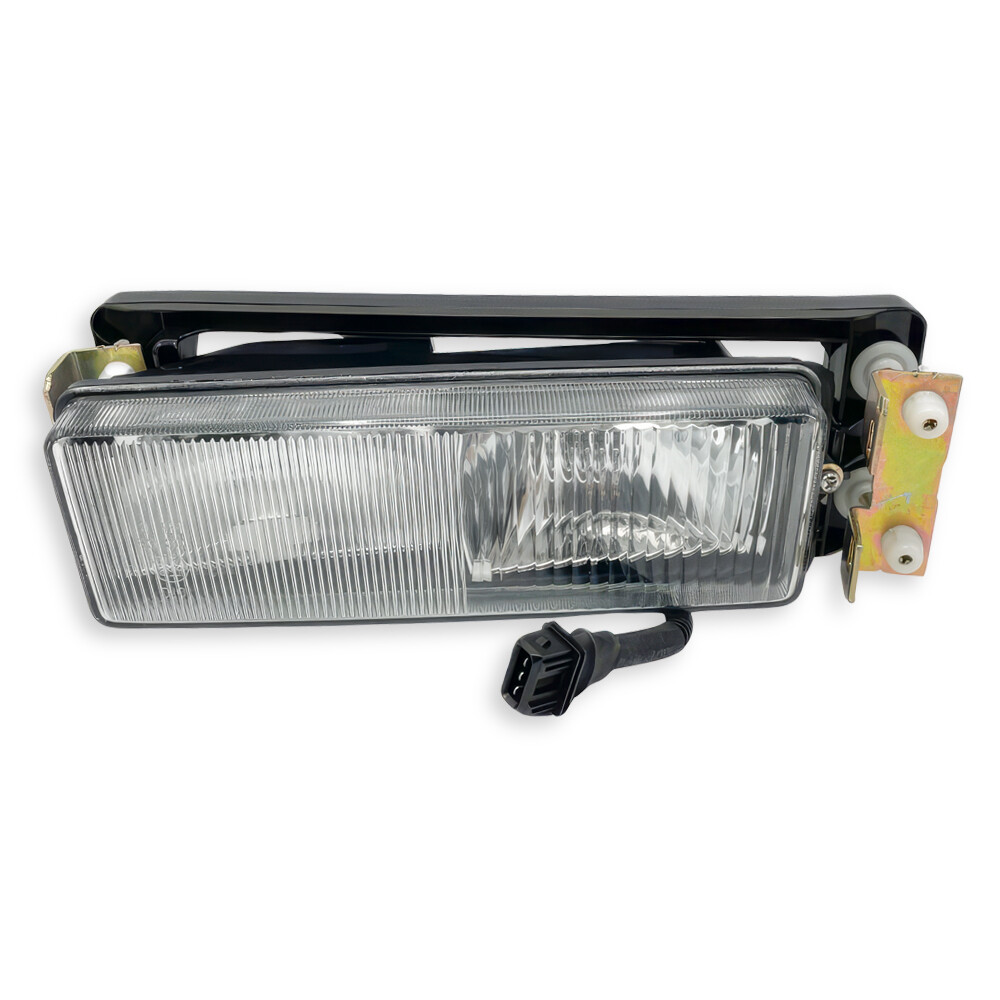 Фара противотуманная DAF XF 95, CF 85, 75, 65, LF 45, 55 (1997-2002) H1, H3, с креплением, правая (TANGDE)