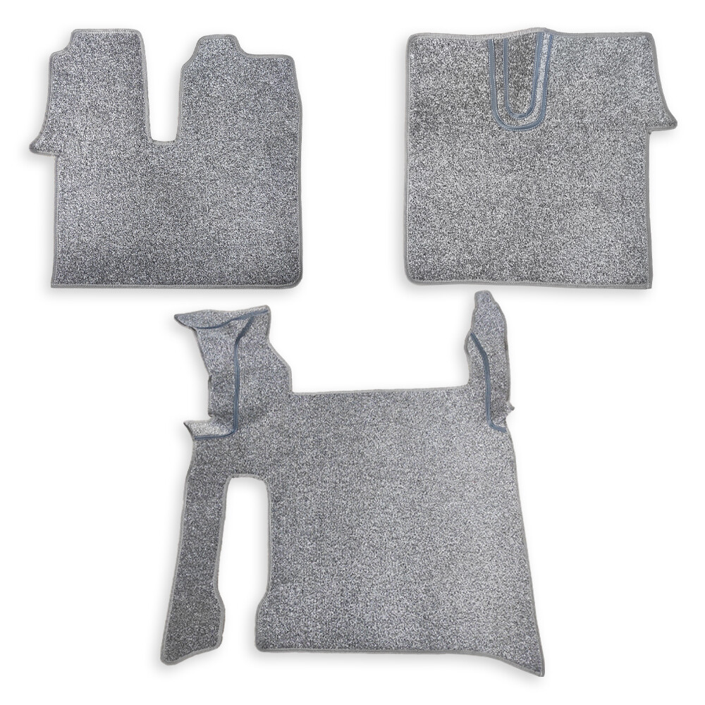 Коврик салона ковролин MAN TGX 2017-2020; 2 ящ., АКПП, серый Коврик салона ковролин MAN TGX 2017-2020; 2 ящ., АКПП, серый