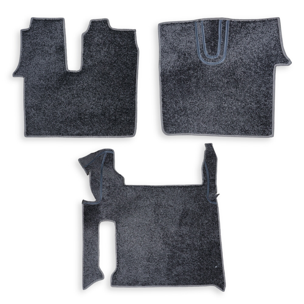 Коврик салона ковролин MAN TGX 2017-2020; 2 ящ., АКПП, серый Коврик салона ковролин MAN TGX 2017-2020; 2 ящ., АКПП, серый