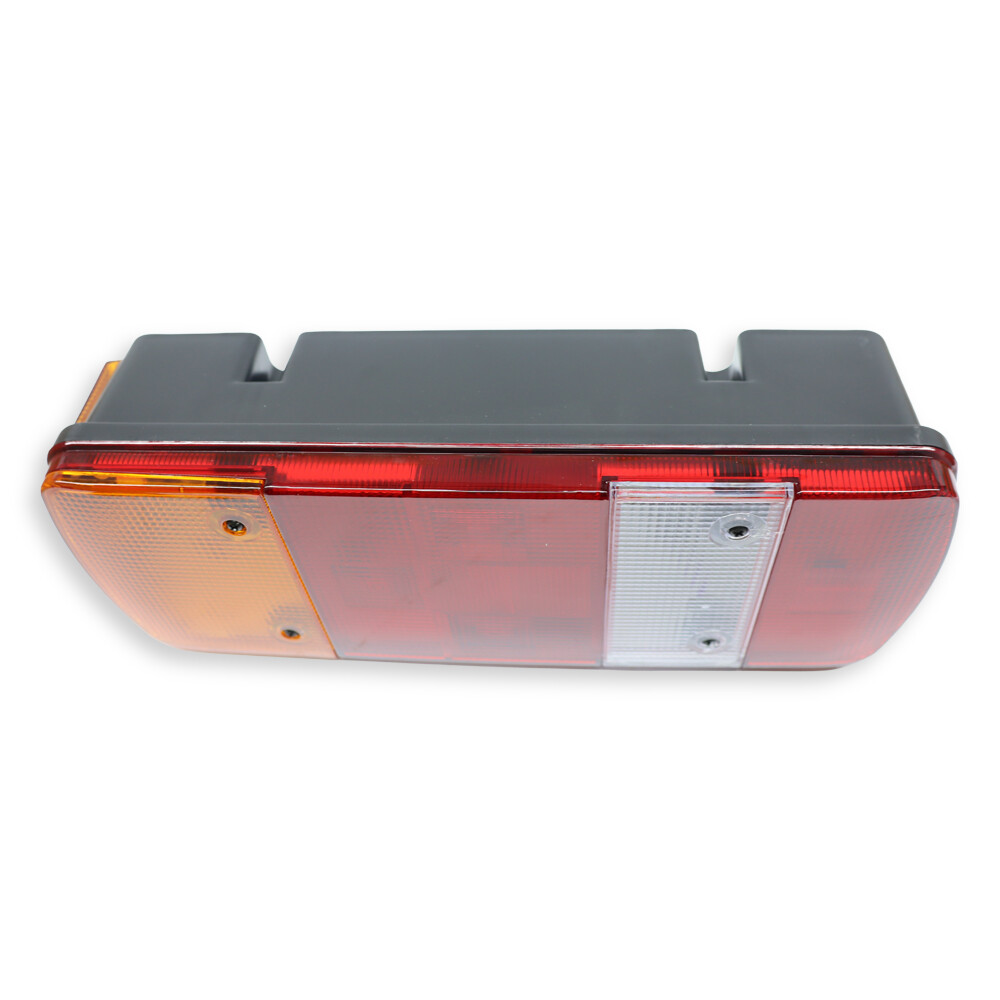 Фонарь задний MERCEDES ATEGO \левый\с кабелем (C.F.Berg) Фонарь задний MERCEDES ATEGO \левый\с кабелем (C.F.Berg)