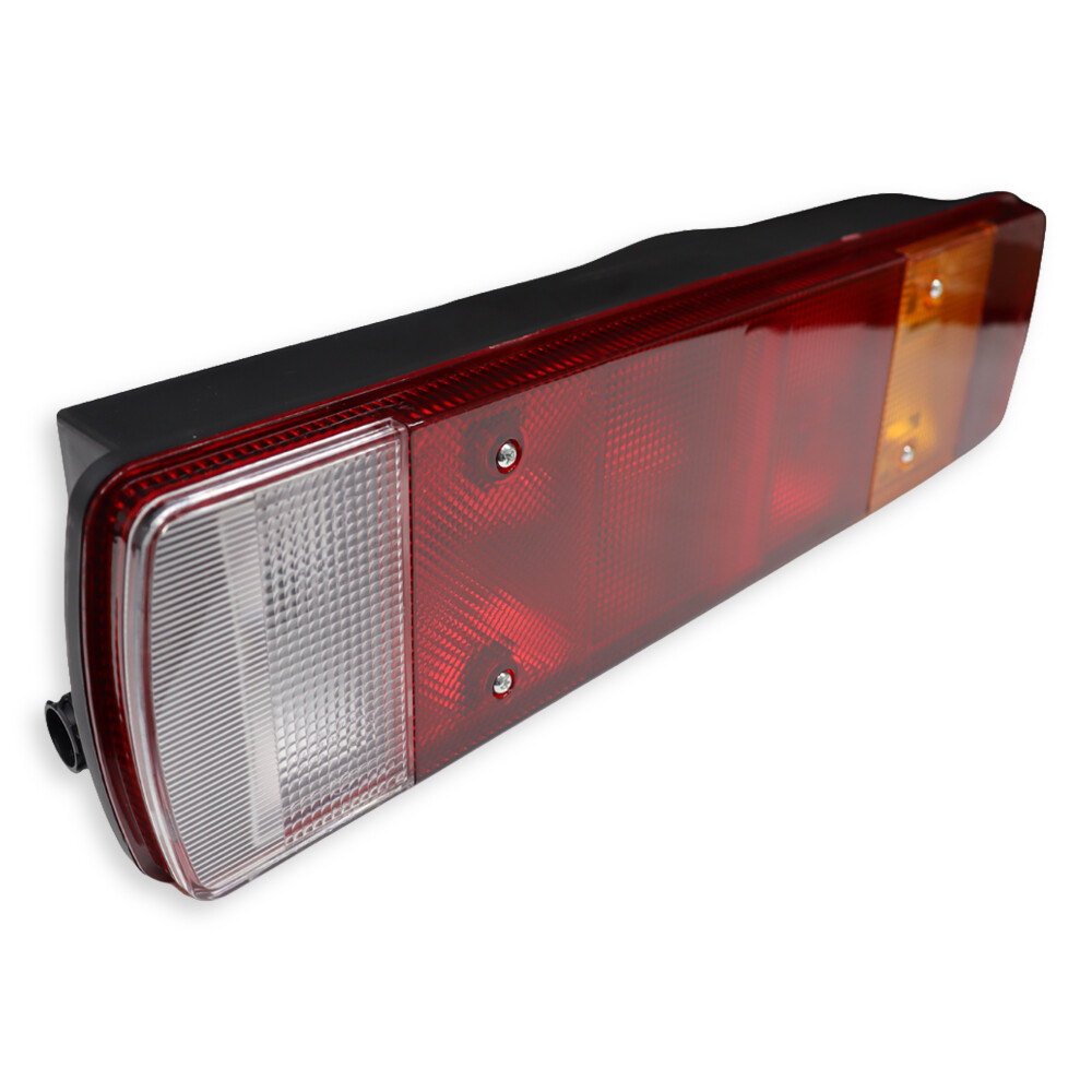 Фонарь задний VOLVO FH I / FH II/ Scania с разъемом "AMP" \правый\TANGDE