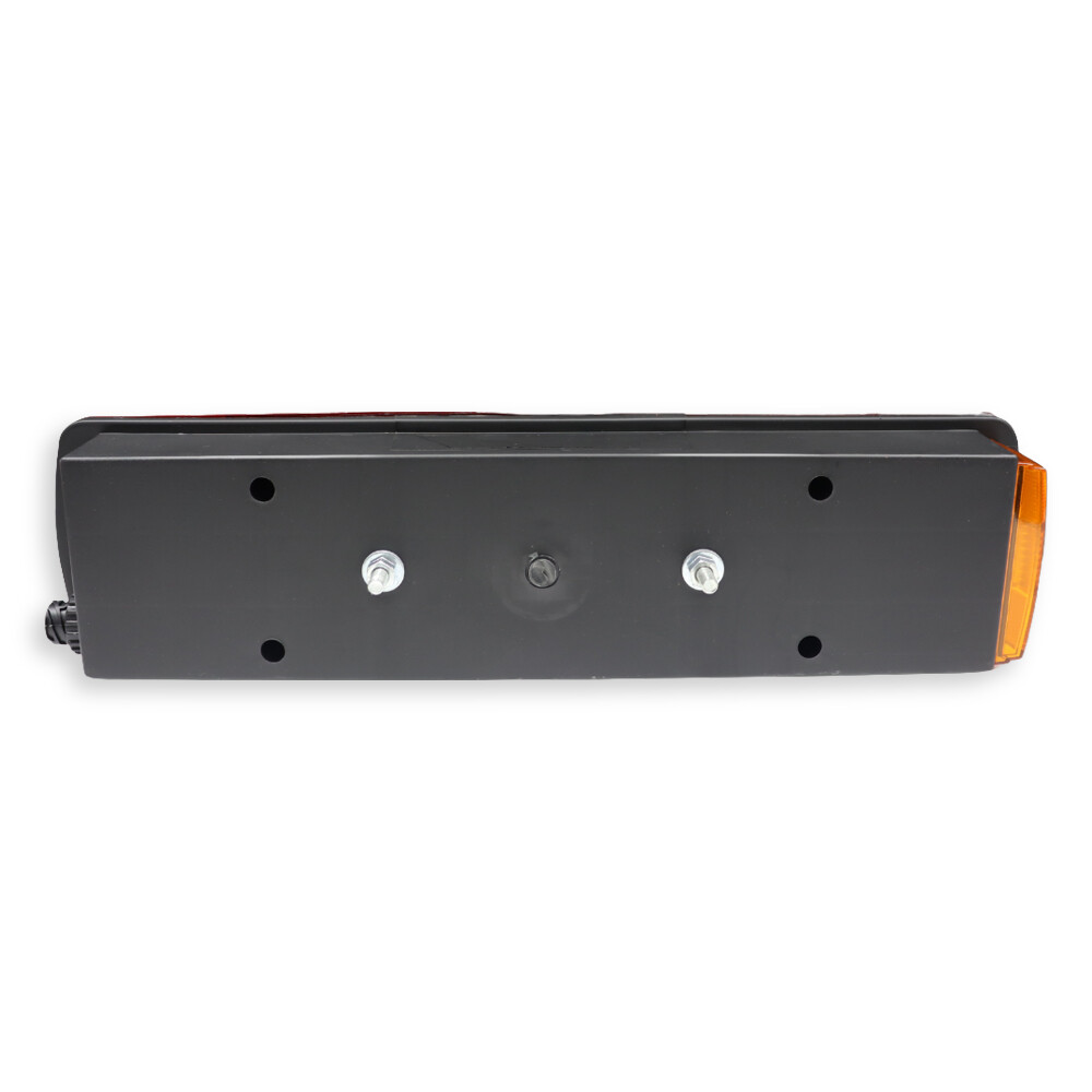 Фонарь задний VOLVO FH I / FH II/ Scania с разъемом "AMP" \правый\TANGDE