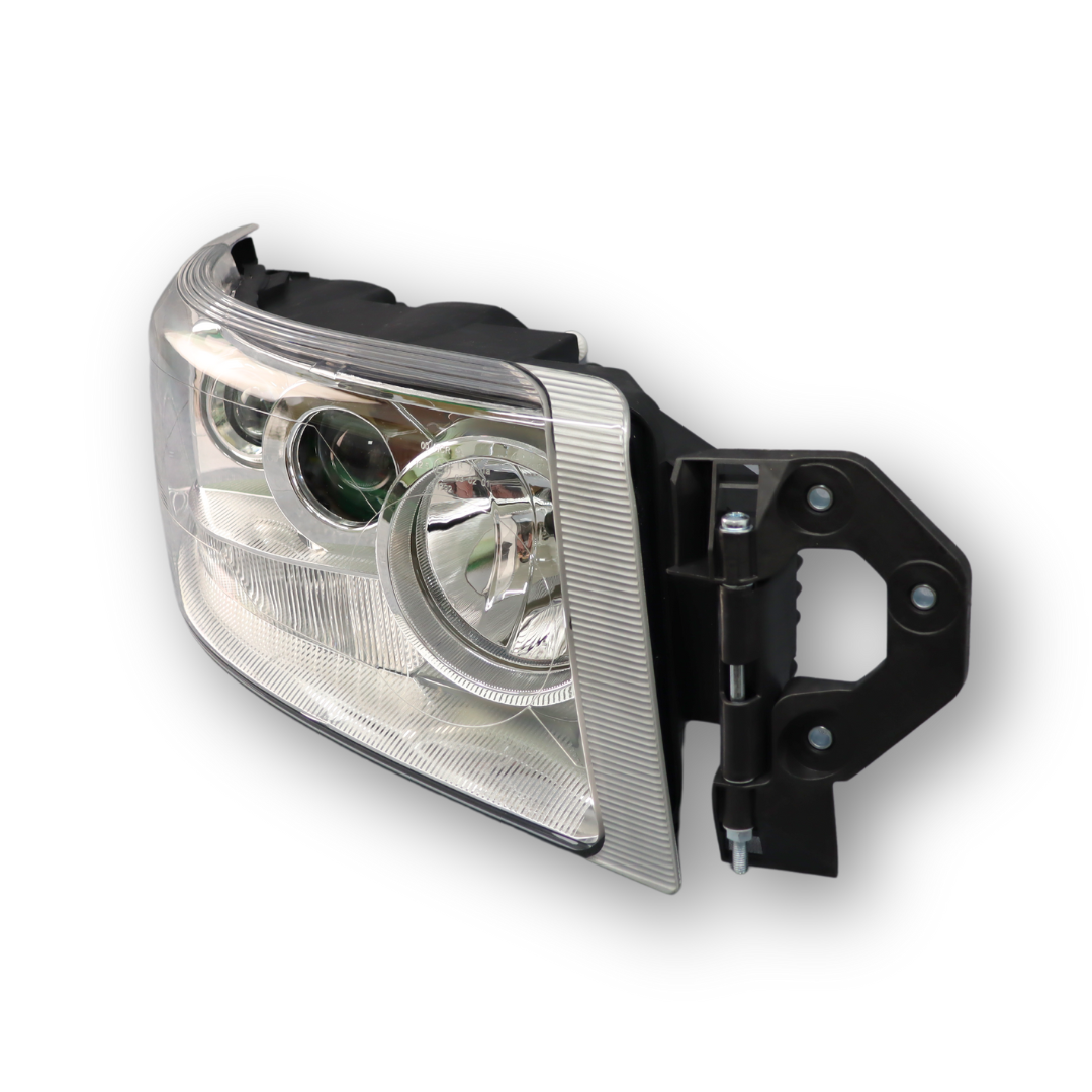 Фара RENAULT PREMIUM 2, ROUTE, LANDER (2005-...) правая (AYFAR) Фара RENAULT PREMIUM 2, ROUTE, LANDER (2005-...) правая (AYFAR)