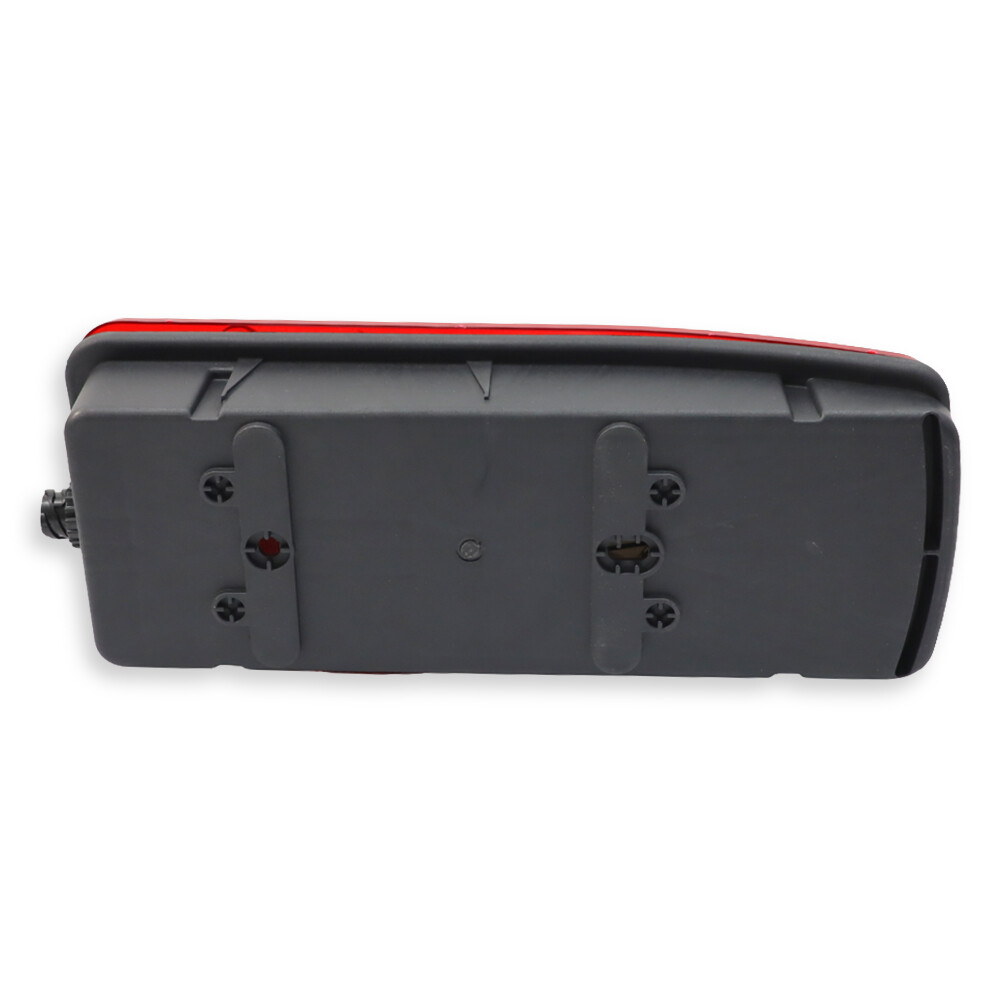 Ліхтар задній MAN TG-ALMX \лівий\ з роз'ємом "AMP" \YP\