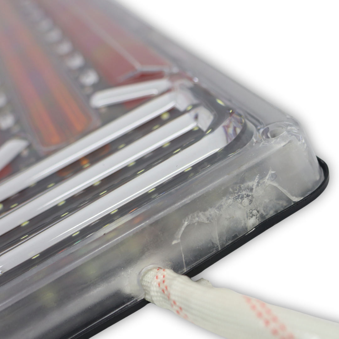 Ліхтар задній LED \(1 лівий+ 1 правий.)\ 24V SY\уцінка Ліхтар задній LED \(1 лівий+ 1 правий.)\ 24V SY\уцінка