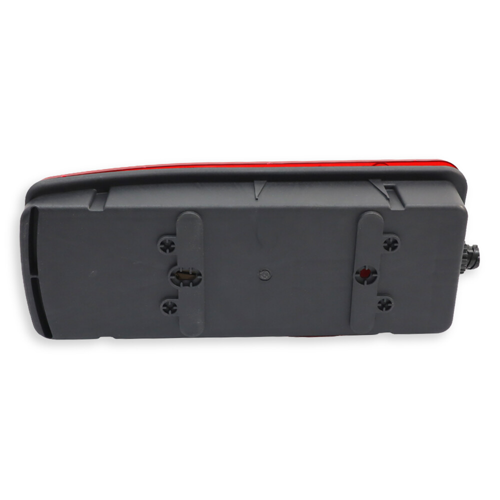 Ліхтар задній MAN TG-ALMX \правий\з роз'ємом "AMP"\YP\ Ліхтар задній MAN TG-ALMX \правий\з роз'ємом "AMP"\YP\