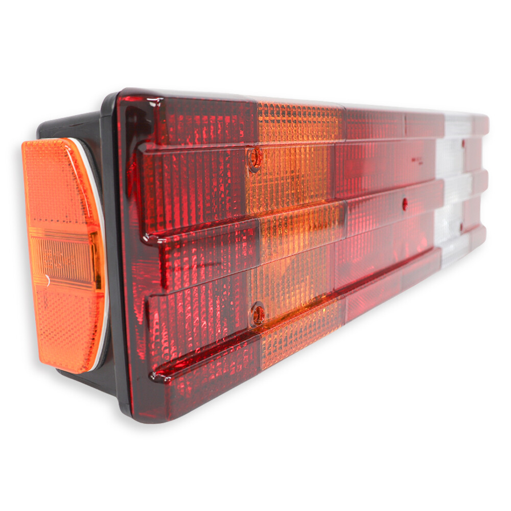 Ліхтар задній MERCEDES ACTROS MP1/MP2/MP3 - AXOR MP3 \лівий\ з роз'ємом AMP