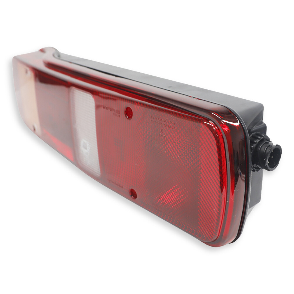 Ліхтар задній VOLVO FH 2006 ---> з бічним роз'ємом "AMP"\лівий\