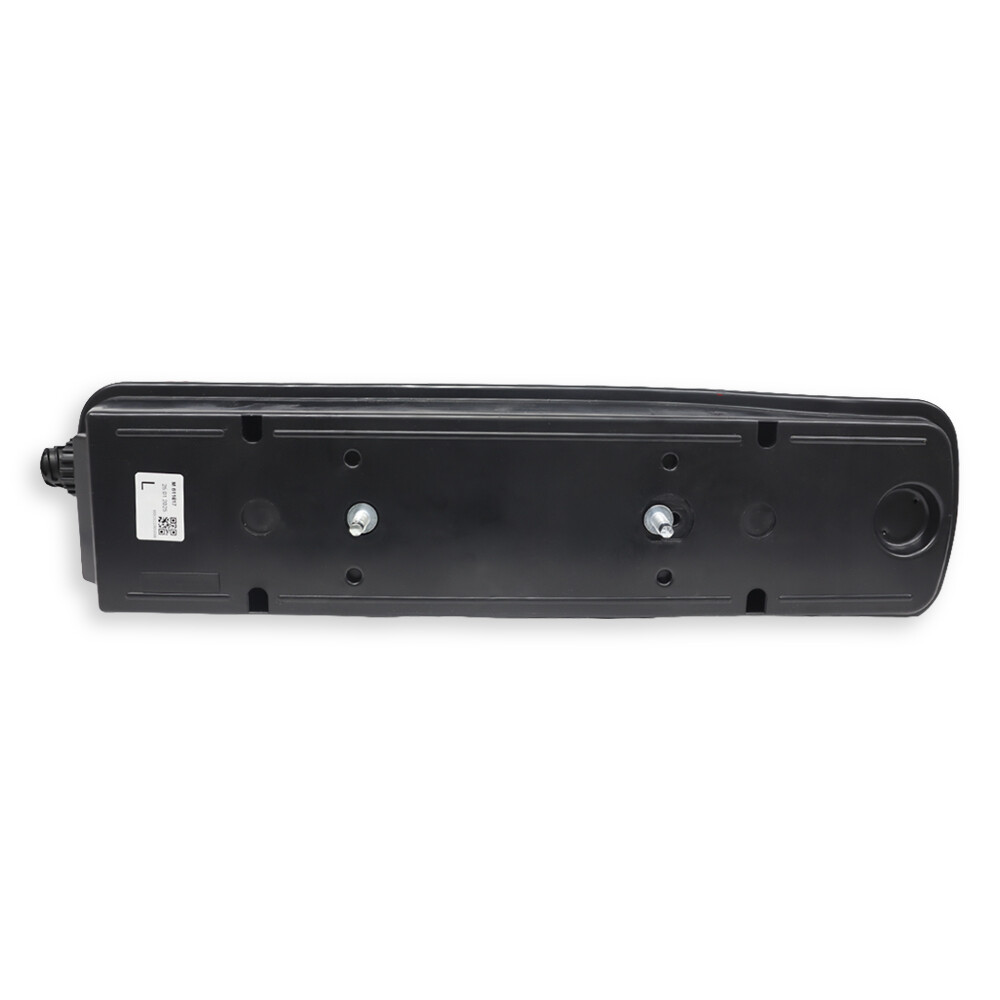 Ліхтар задній VOLVO FH 2006 ---> з бічним роз'ємом "AMP"\лівий\