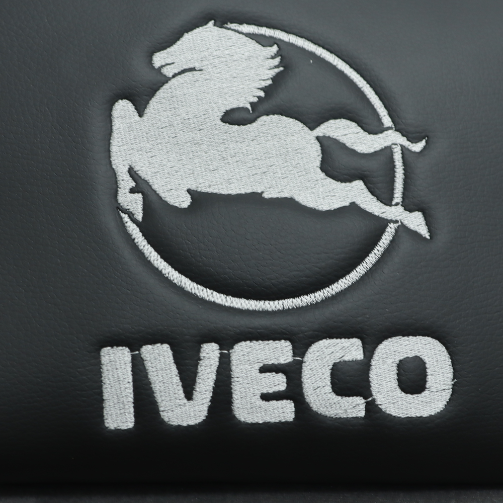 Чехол на сиденья Chess IVECO STRALIS с 2003,  E-CARGO, TRAKKER с 2008,  черная кожа - серый велюр
