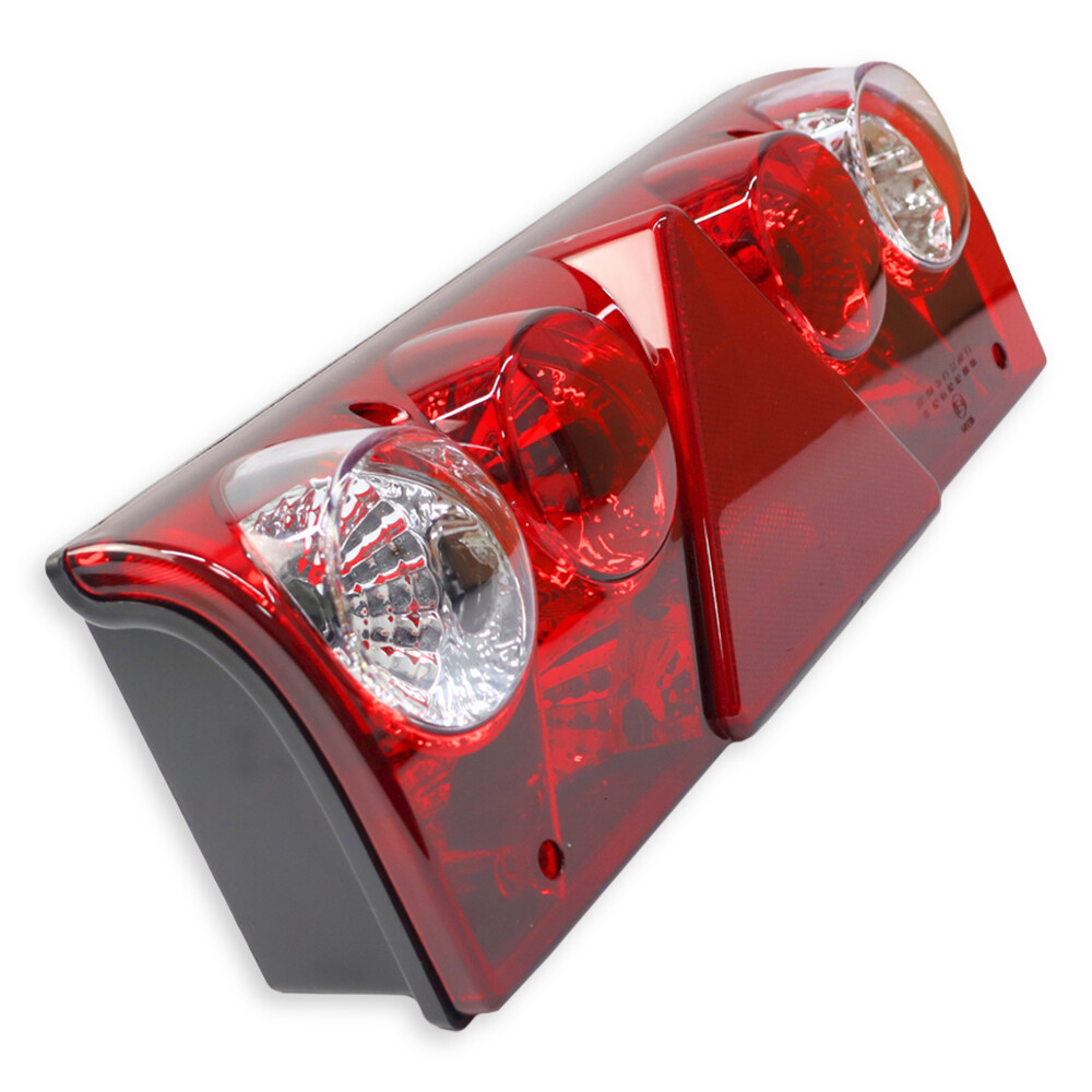 Фонарь задний  EUROSTAR белый указ. поворота с кабелем \правый\