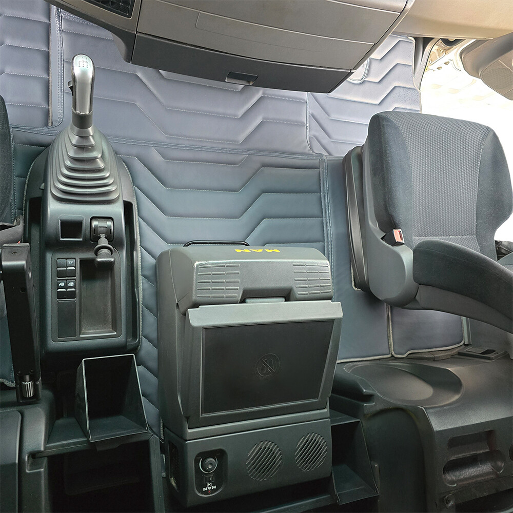 Килимок 3D Екошкіра MAN TGX 2008-2017; 1 ящ., МКПП. сірий, (Подвійний поролон)