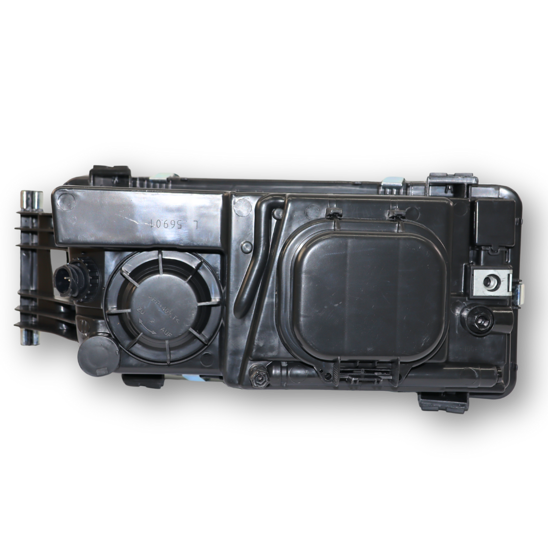 Фара MAN TGA, TGL,TGM, TGS (2000-...) левая (C.F.Berg) Фара MAN TGA, TGL,TGM, TGS (2000-...) левая (C.F.Berg)