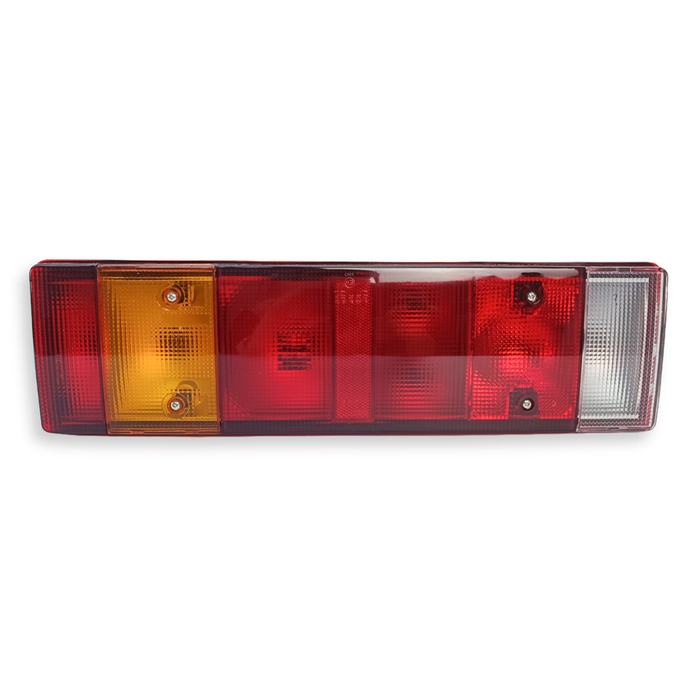 Фонарь задний DAF CF, XF, LF / MAN TGA / Renault; левый; разъем AMP 1.5 7-pin Bayonet сбоку; с подсветкой номера (TANGDE)