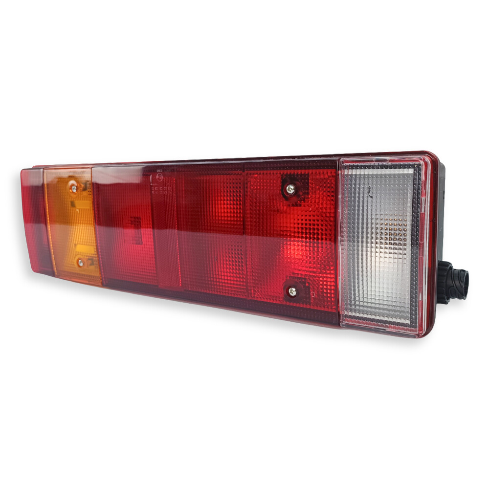 Ліхтар задній DAF CF, XF, LF / MAN TGA / Renault; лівий; роз'єм AMP 1.5 7-pin Bayonet збоку; з підсвічуванням номера (TANGDE)