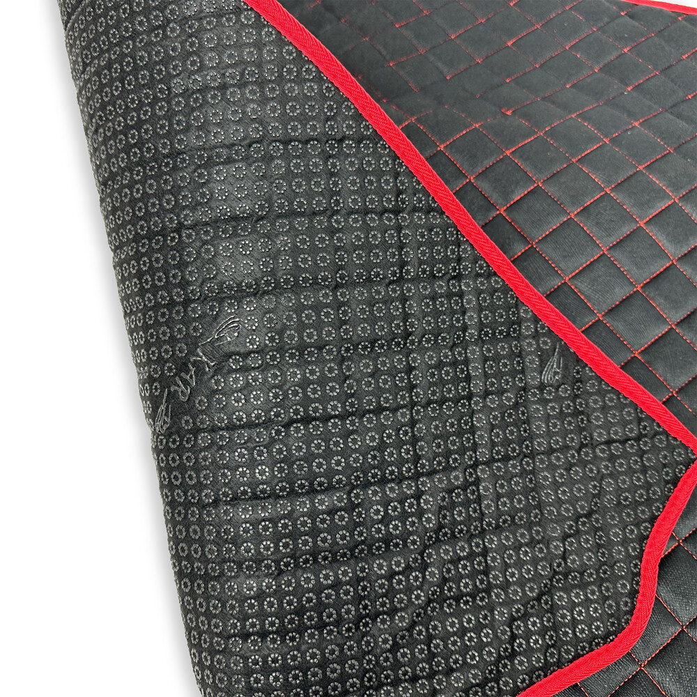 Килимок текстурний велюр MAN TGX; 2 ящики; чорний; червона нитка Килимок текстурний велюр MAN TGX; 2 ящики; чорний; червона нитка