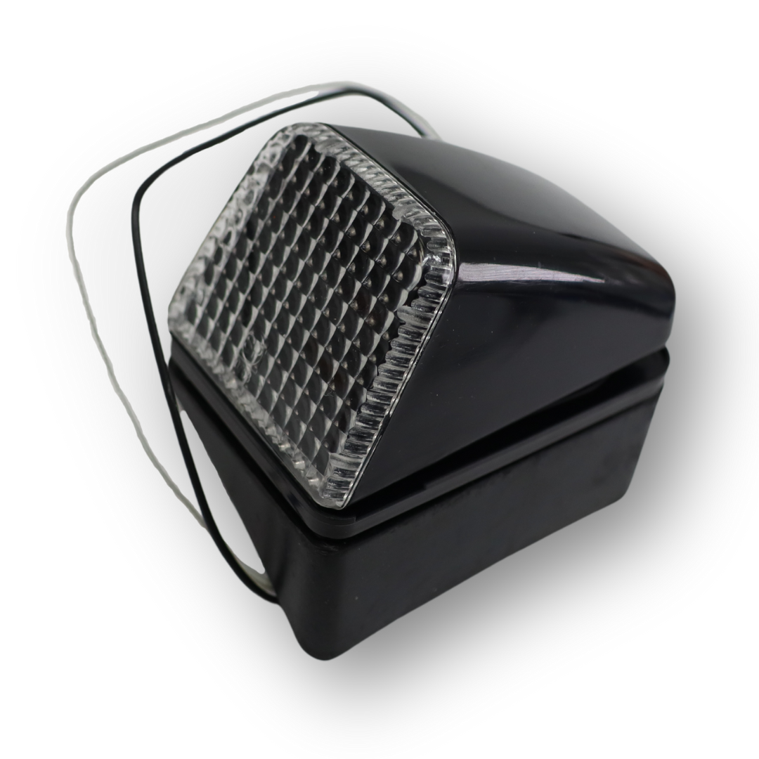 Фонарь габаритный на крышу VOLVO белый \левый\ Фонарь габаритный на крышу VOLVO белый \левый\