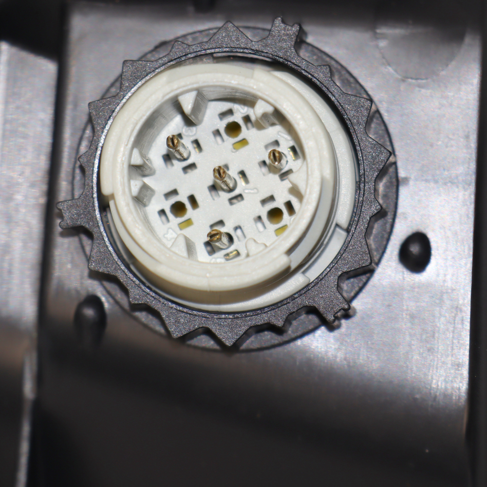 Фара MAN TGA, TGL,TGM, TGS (2000-...) з ущільнювачем, права(TBM)