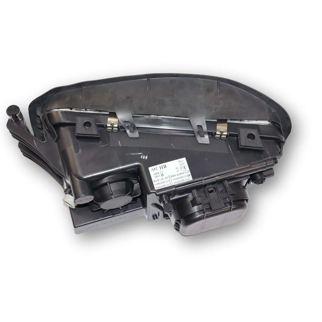 Фара MAN TGA, TGL,TGM, TGS (2000-...) з ущільнювачем, права(TBM)