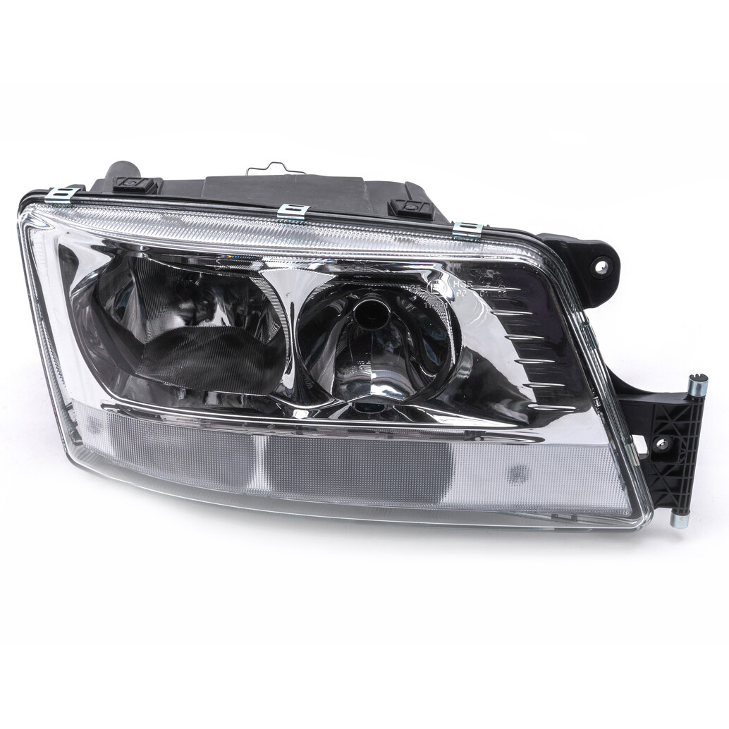 Фара MAN TGX, TGS (2006-...) ручная регулировка, правая (TBM) Фара MAN TGX, TGS (2006-...) ручная регулировка, правая (TBM)