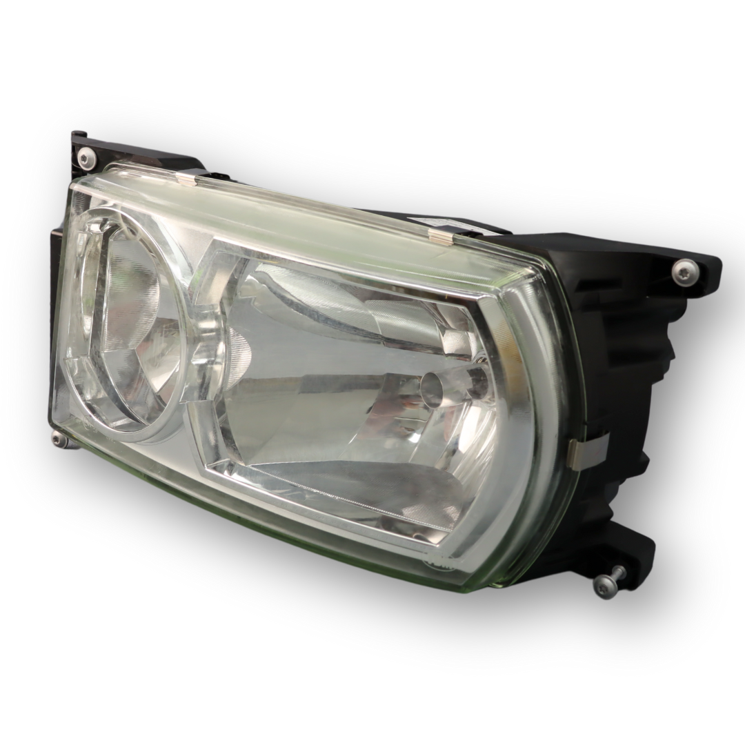 Фара SCANIA R, S, P, G (2016...) электрорегулировка, левая (TBM) Фара SCANIA R, S, P, G (2016...) электрорегулировка, левая (TBM)