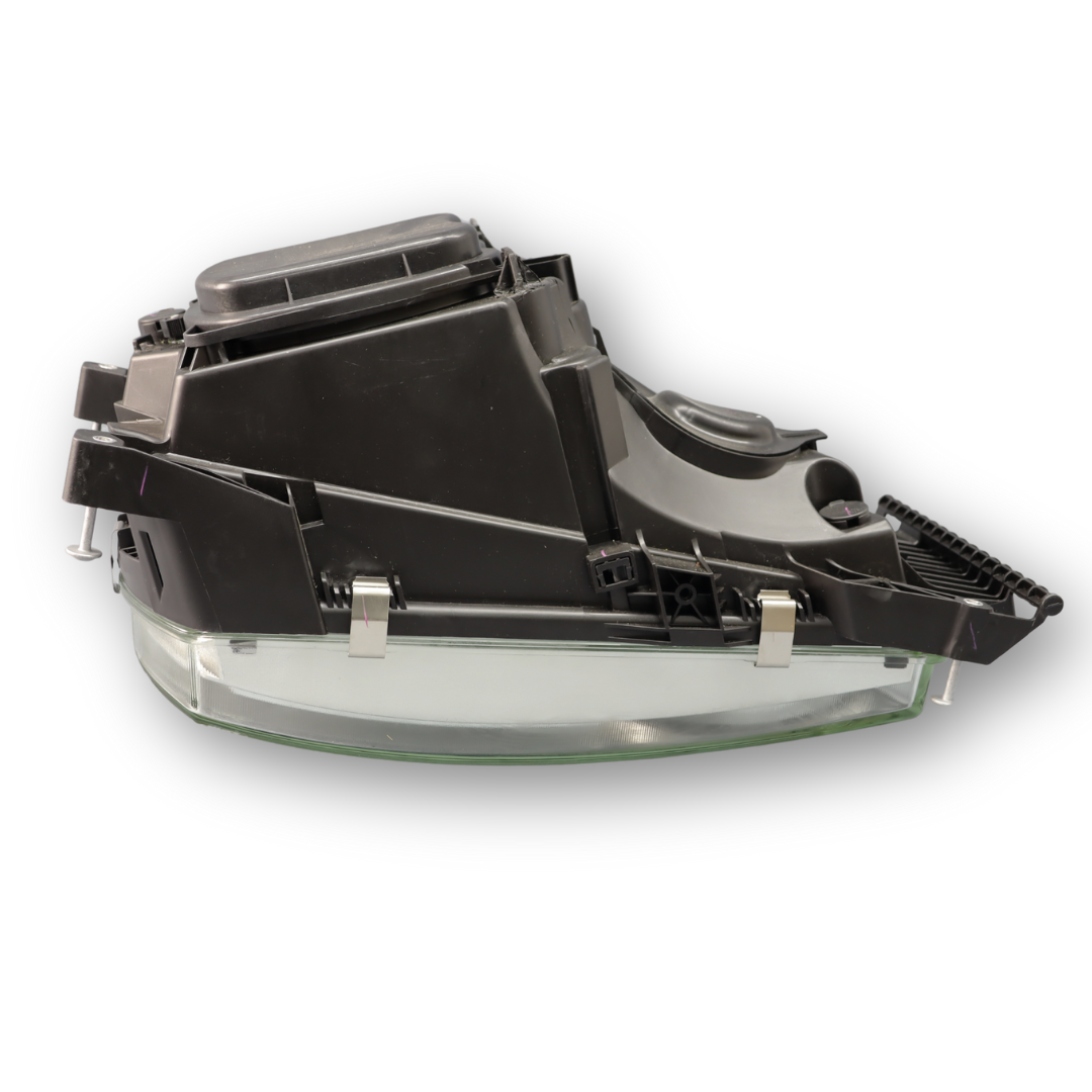 Фара SCANIA R, S, P, G (2016...) электрорегулировка, левая (TBM) Фара SCANIA R, S, P, G (2016...) электрорегулировка, левая (TBM)