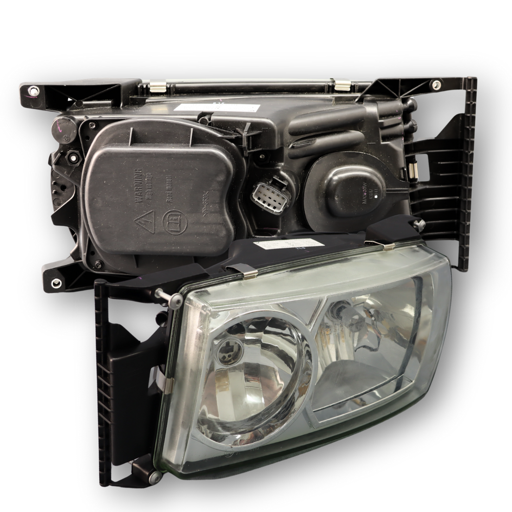 Фара SCANIA R, S, P, G (2016...) электрорегулировка, левая (TBM) Фара SCANIA R, S, P, G (2016...) электрорегулировка, левая (TBM)