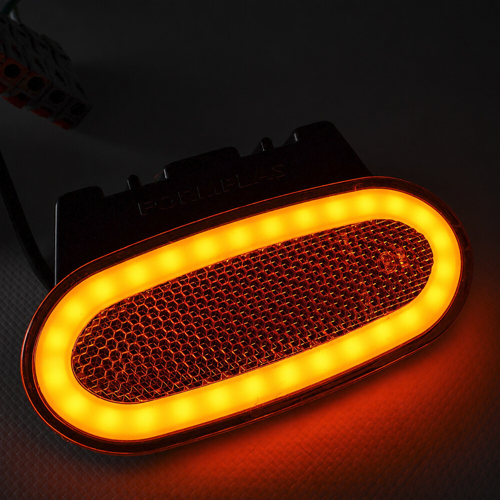Ліхтар габаритний LED жовтий з кріпленням