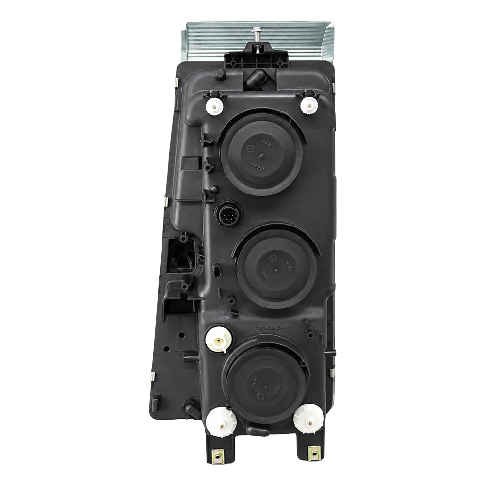 Фара RENAULT MAGNUM DXI (2001-2014) права (TANGDE)