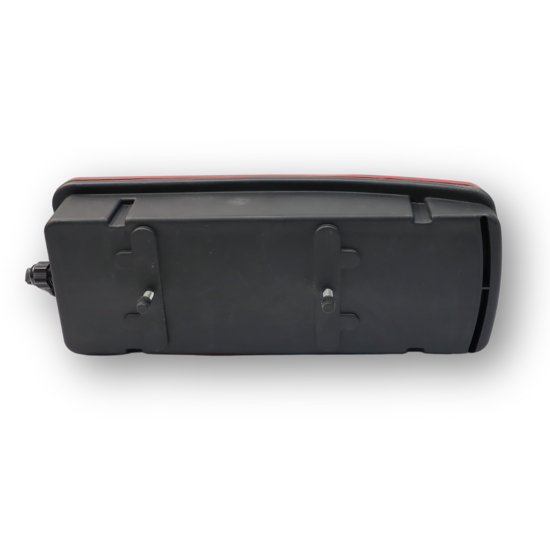 Фонарь задний SCANIA P-G-R-T (2004→) с кабелем \левый\ \ISS\ Фонарь задний SCANIA P-G-R-T (2004→) с кабелем \левый\ \ISS\