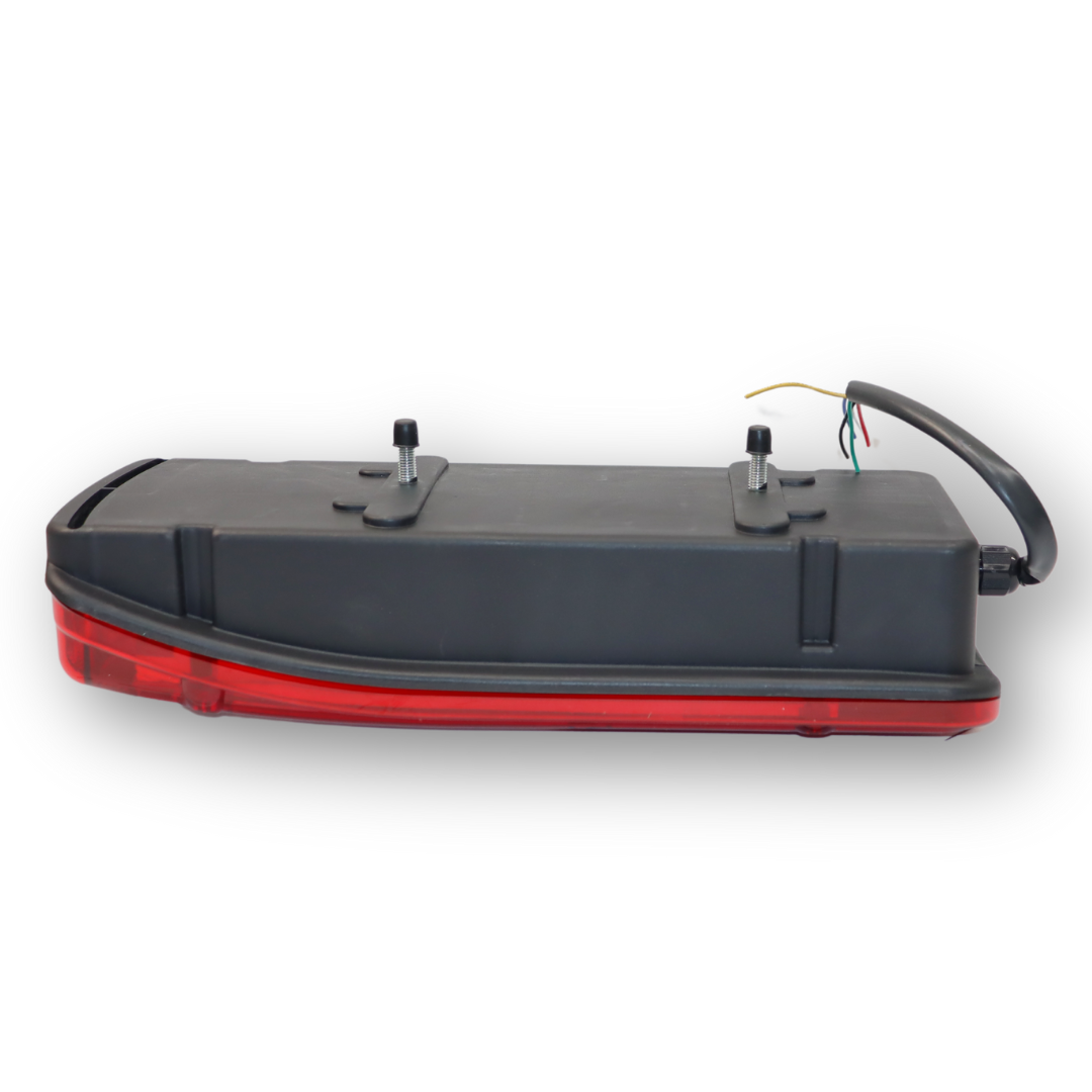 Фонарь задний SCANIA P-G-R-T (2004→) с кабелем \прав.\ \ISS\ Фонарь задний SCANIA P-G-R-T (2004→) с кабелем \прав.\ \ISS\