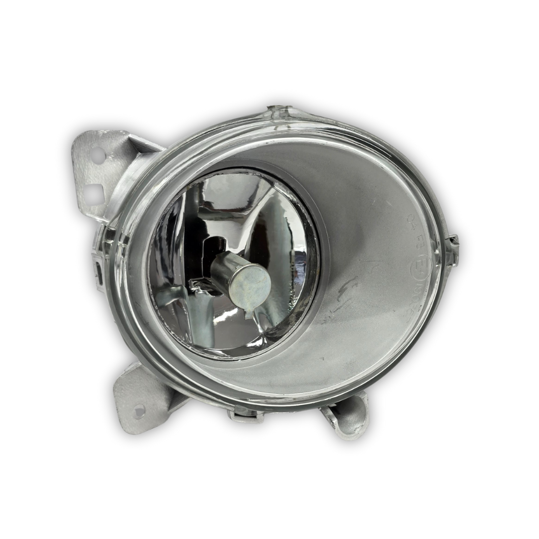 Фара противотуманная SCANIA R, P, G, T (2004-2019) H1, ближний свет, правая (без патрончика и лампочки) (PERFEKT) Фара противотуманная SCANIA R, P, G, T (2004-2019) H1, ближний свет, правая (без патрончика и лампочки) (PERFEKT)