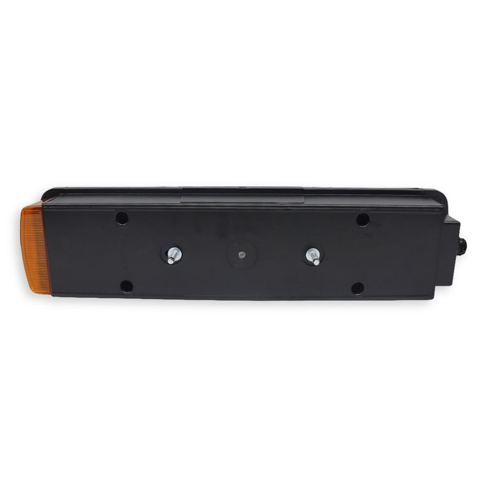 Ліхтар задній Volvo FH, FM / Scania 4, P, G, R, T; правий; роз'єм AMP 1.5 7-pin Bayonet збоку (TANGDE) Ліхтар задній Volvo FH, FM / Scania 4, P, G, R, T; правий; роз'єм AMP 1.5 7-pin Bayonet збоку (TANGDE)