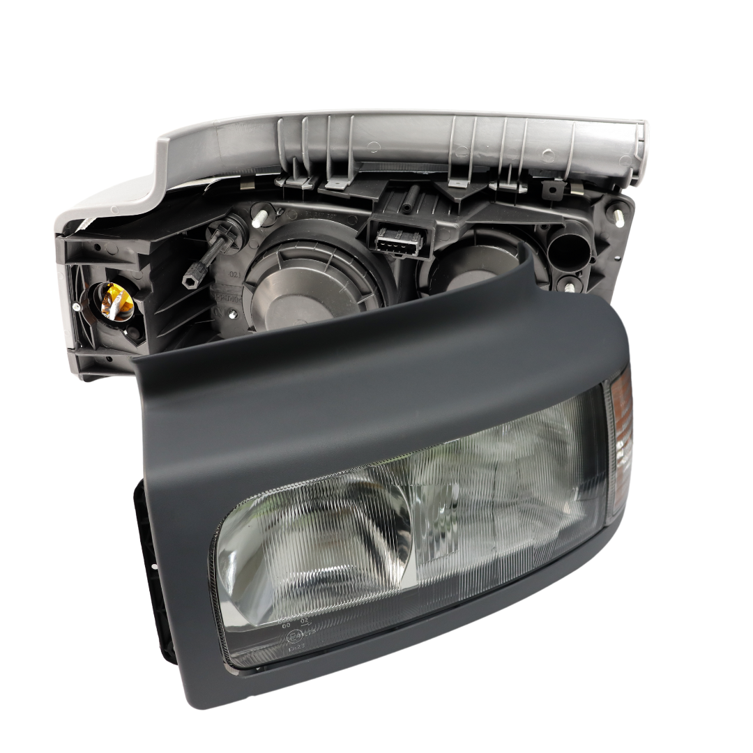 Фара RENAULT PREMIUM, MIDLUM, KERAX (2001-2007) левая (TANGDE) Фара RENAULT PREMIUM, MIDLUM, KERAX (2001-2007) левая (TANGDE)