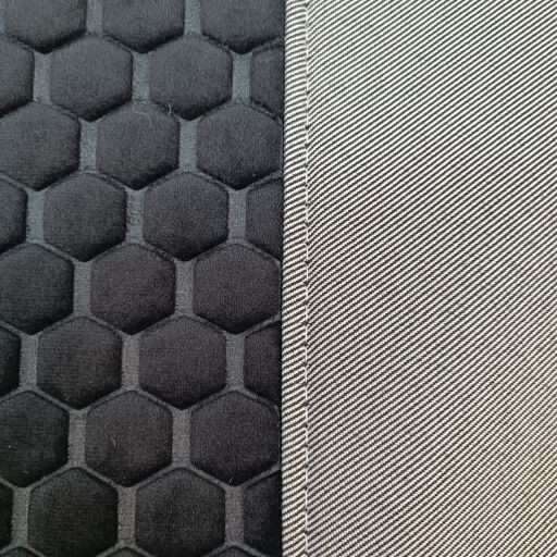 Чохол на сидіння VOLVO FH FM (2014-...) світло-сіра тканина+сота чорна Чохол на сидіння VOLVO FH FM (2014-...) світло-сіра тканина+сота чорна