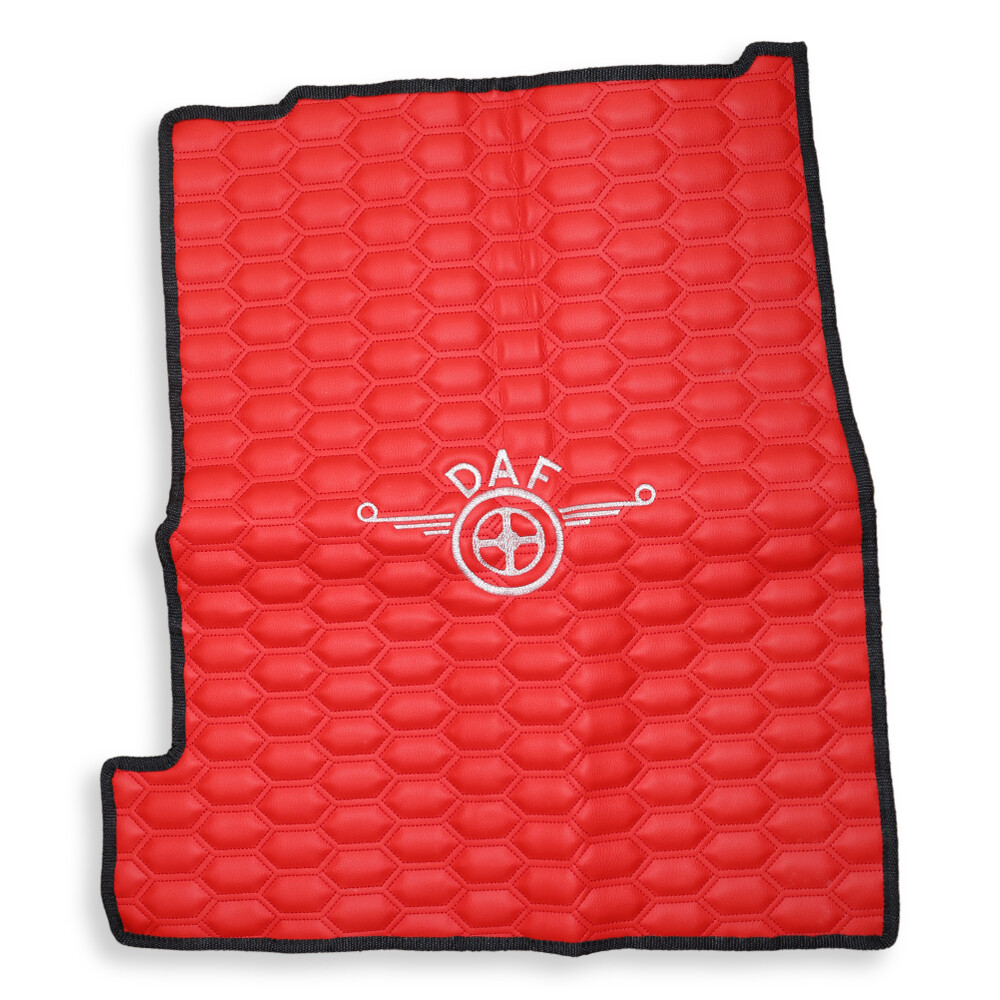 Килимок Екошкіра DAF XF106 c 2013; АКПП, червоний, з вишивками