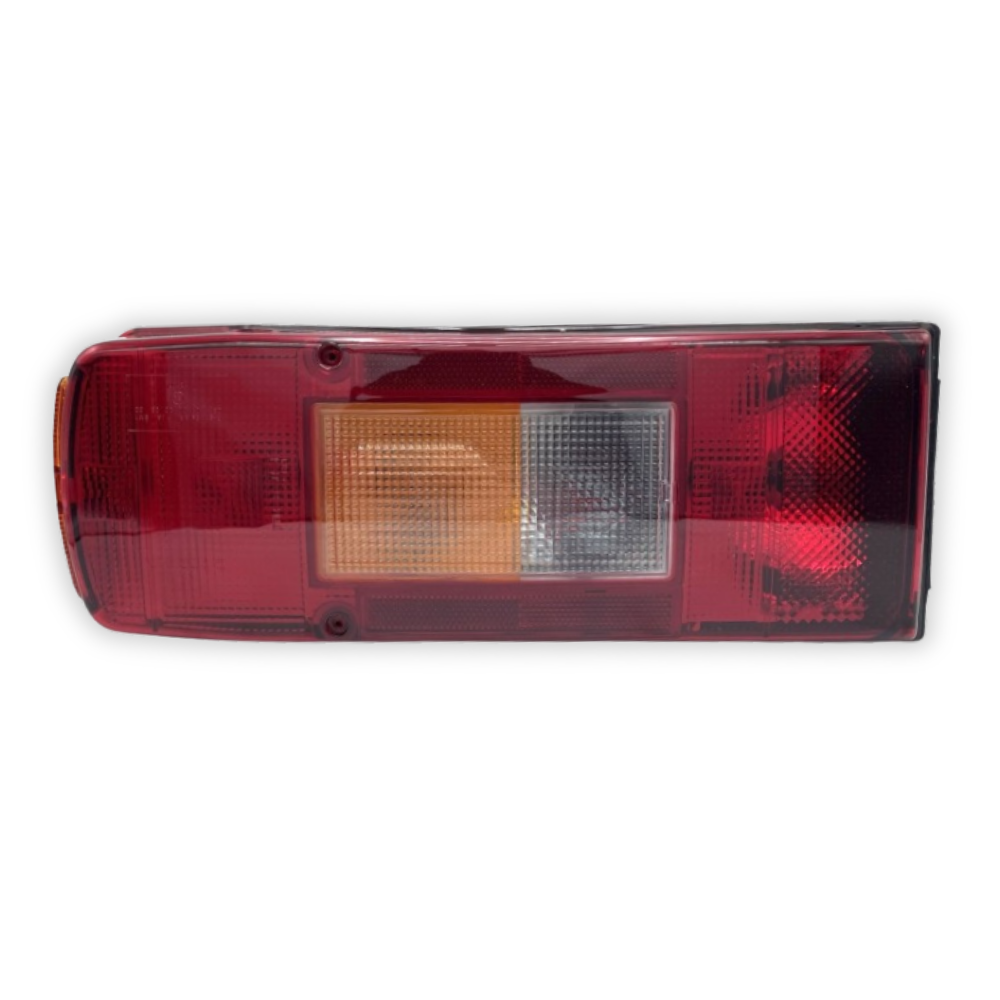 Ліхтар задній Volvo FL, FM, FH (2001-...); лівий; роз'єм Schlemmer 7-pin збоку; з підсвічуванням номера (MARS)