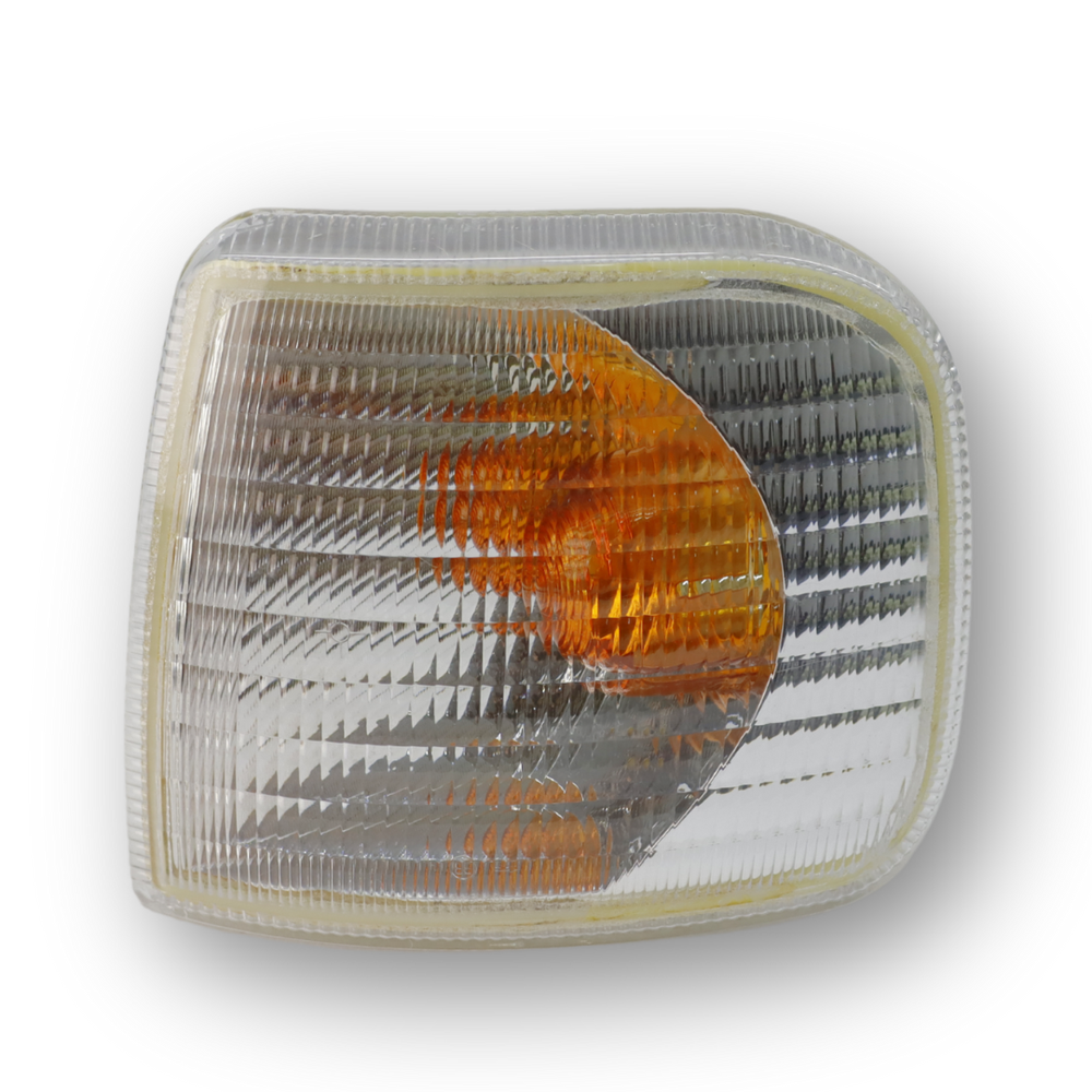 Указатель поворота RENAULT PREM\ MIDLUM\KERAX (1996-2005) \левый\ без патрона Указатель поворота RENAULT PREM\ MIDLUM\KERAX (1996-2005) \левый\ без патрона