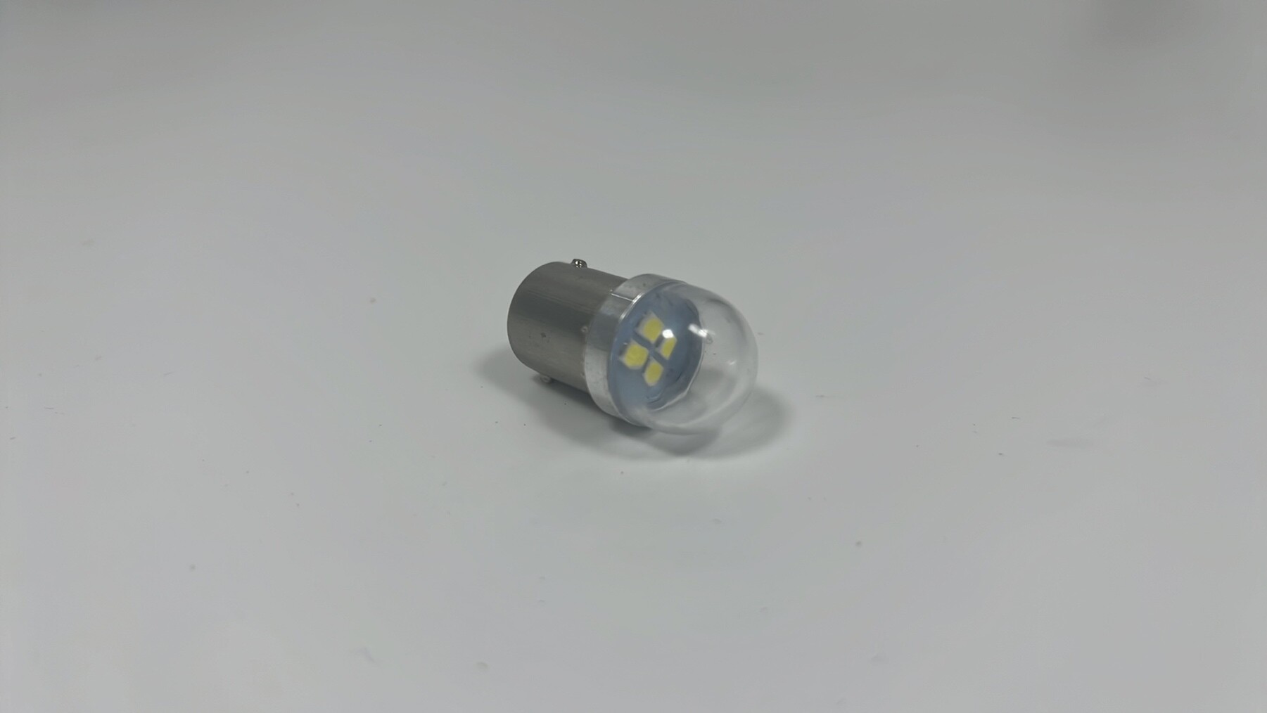 Лампочка  4 LED 12-24V биполярная прозрачная