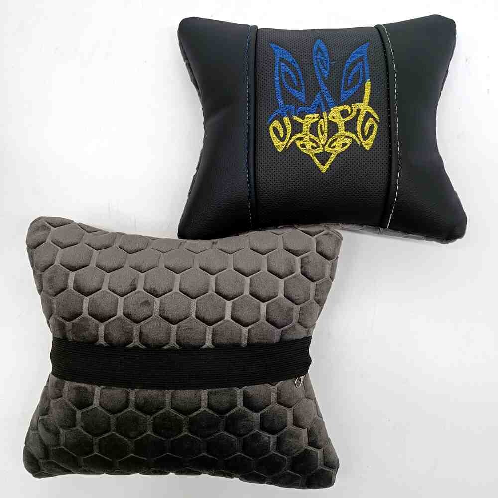 Подушка кожа - велюр с вышевкой