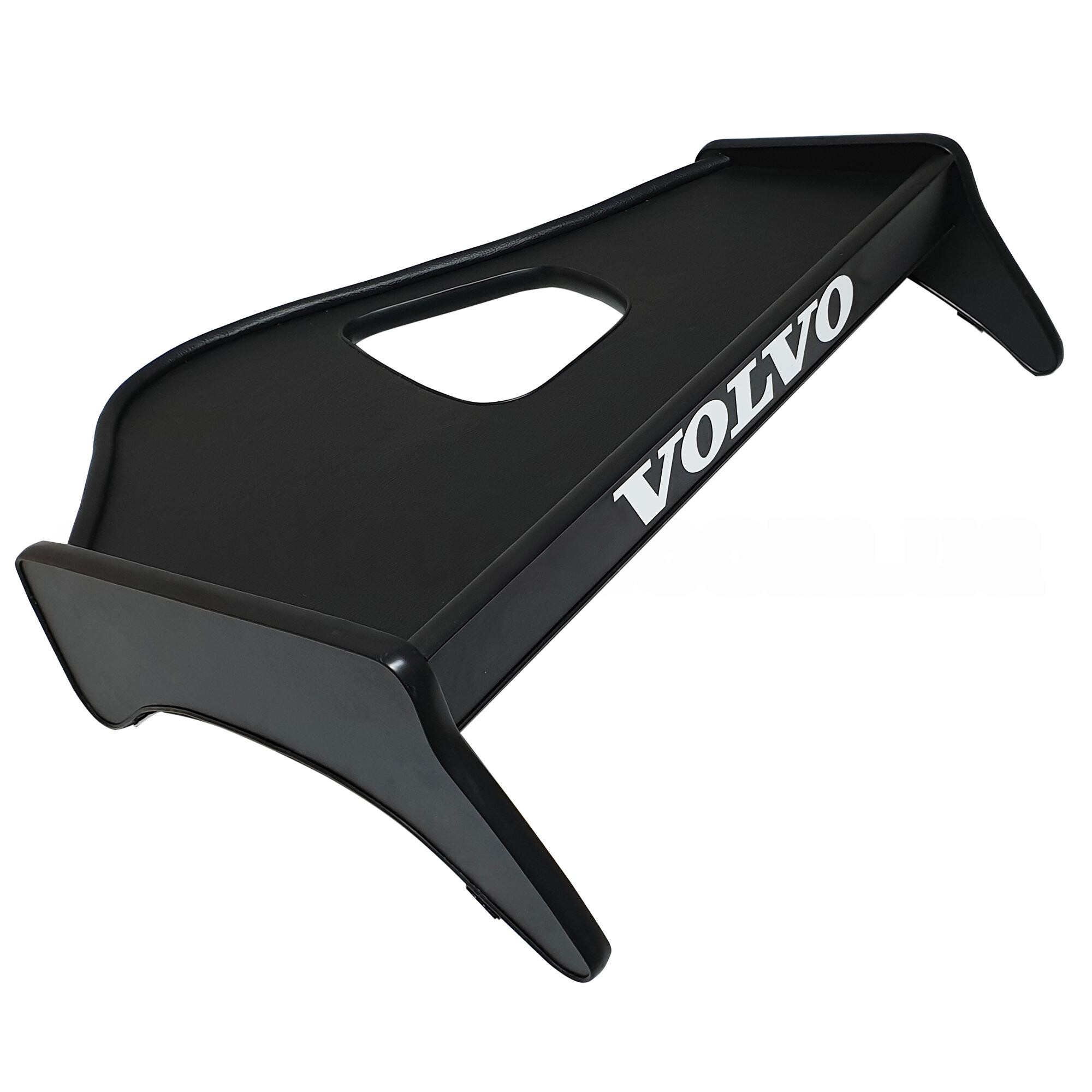 Полка кабины VOLVO FH 16 ( с2002 -2008)\ST- Экокожа\ Полка кабины VOLVO FH 16 ( с2002 -2008)\ST- Экокожа\