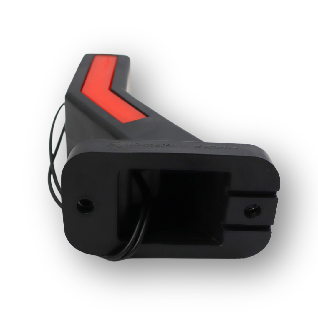 Фонарь габаритный рог LED 12-24 V трехцветный 15см \WAS\ прав. Фонарь габаритный рог LED 12-24 V трехцветный 15см \WAS\ прав.