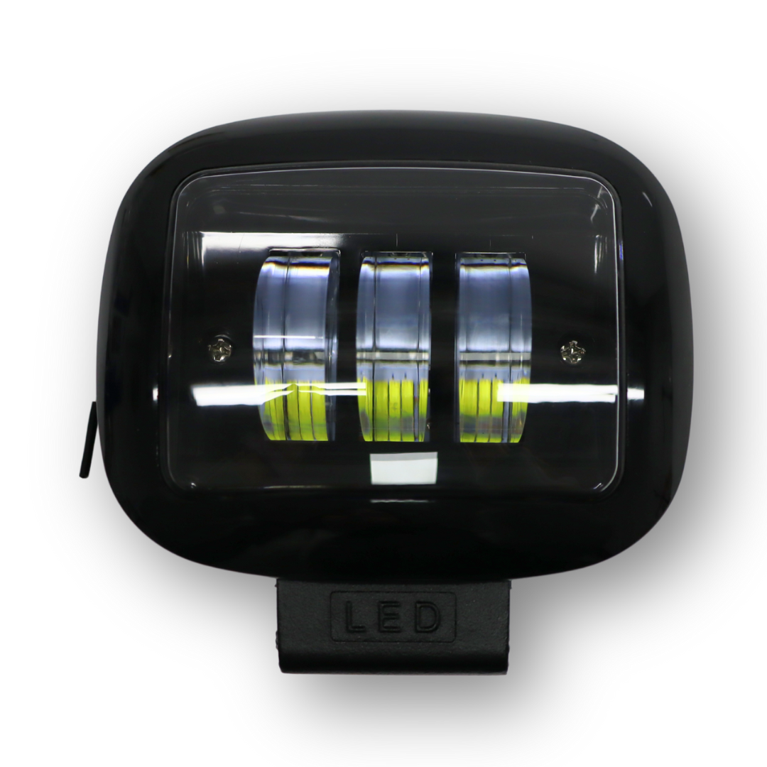 Фара универсальная диодная LED  (3 диода 30W) \корпус метал\