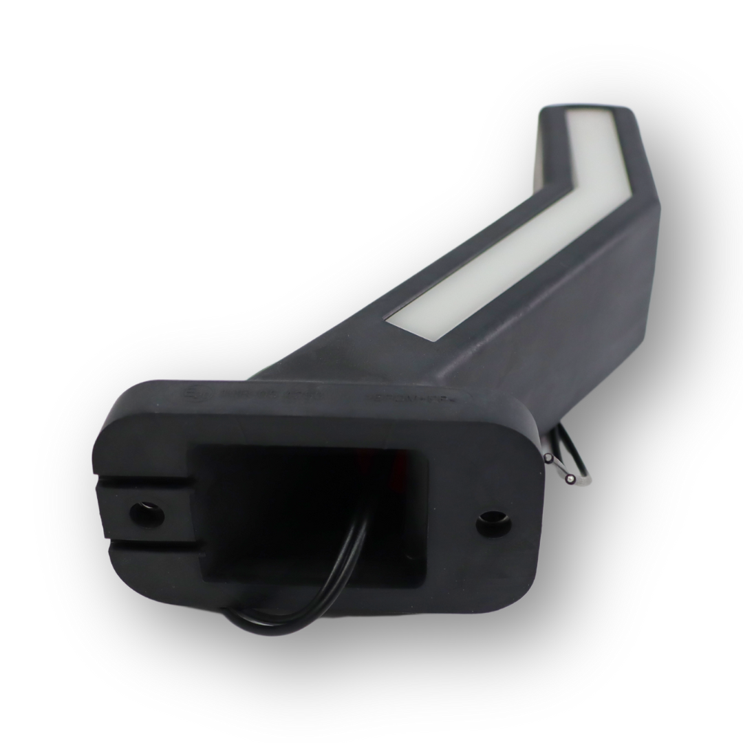 Фонарь габаритный рог LED 12-24 V трехцветный 19см \WAS\ прав. Фонарь габаритный рог LED 12-24 V трехцветный 19см \WAS\ прав.